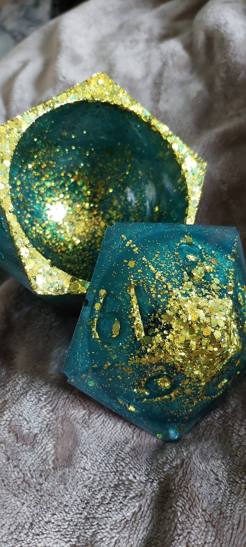 Resin Dice Jar with Dice Set